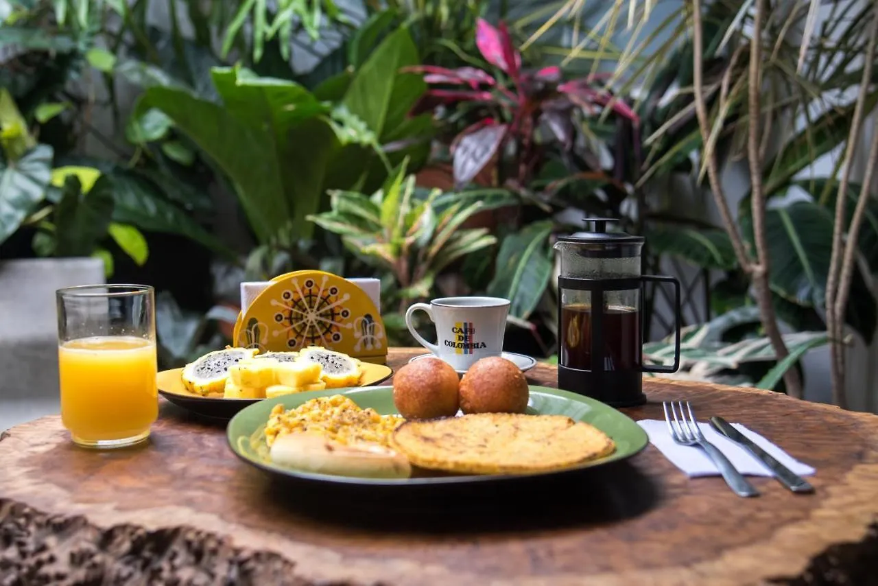 Saman Hostel Medellín