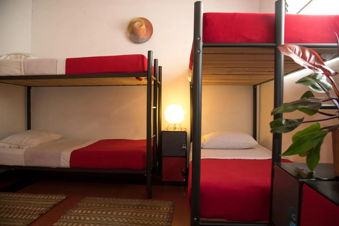 Saman Hostel Medellín Colombia